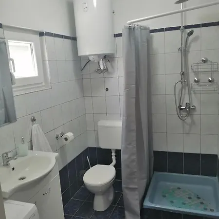 Apartman Jurjevic - Whole House With Yard And Parking