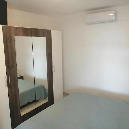 Feriehus Apartman Jurjevic - Whole House With Yard And Parking