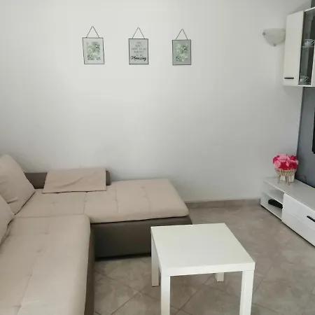 Apartman Jurjevic - Whole House With Yard And Parking *