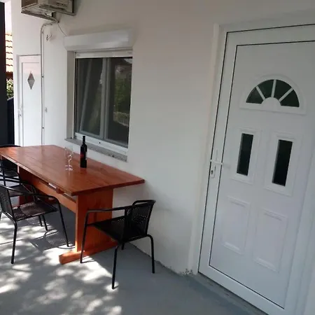 Apartman Jurjevic - Whole House With Yard And Parking Feriehus Kruševo