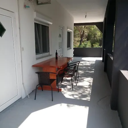 Apartman Jurjevic - Whole House With Yard And Parking Feriehus