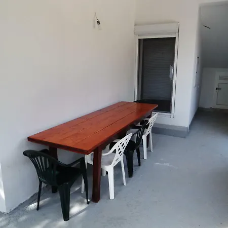 Apartman Jurjevic - Whole House With Yard And Parking Feriehus